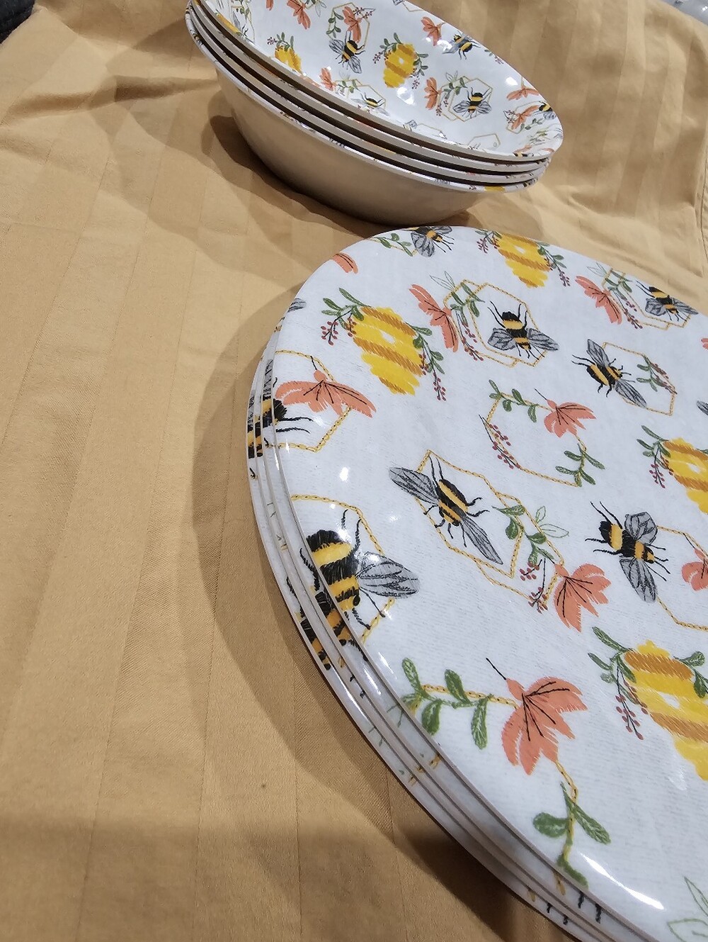 Market Square Floral Bee Plastic Dinner Plates & Bowls White with Yellow & Coral